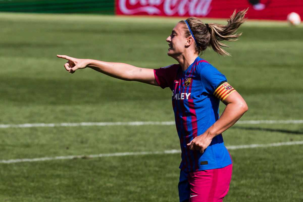 Alexia Putellas of FC Barcelona Femeni celebrates a goal during the Liga Primera Iberdrola match between Fc Barcelona Femenino and Valencia CF Femenio at Johan Cruyff Stadium on September 25, 2021 in 