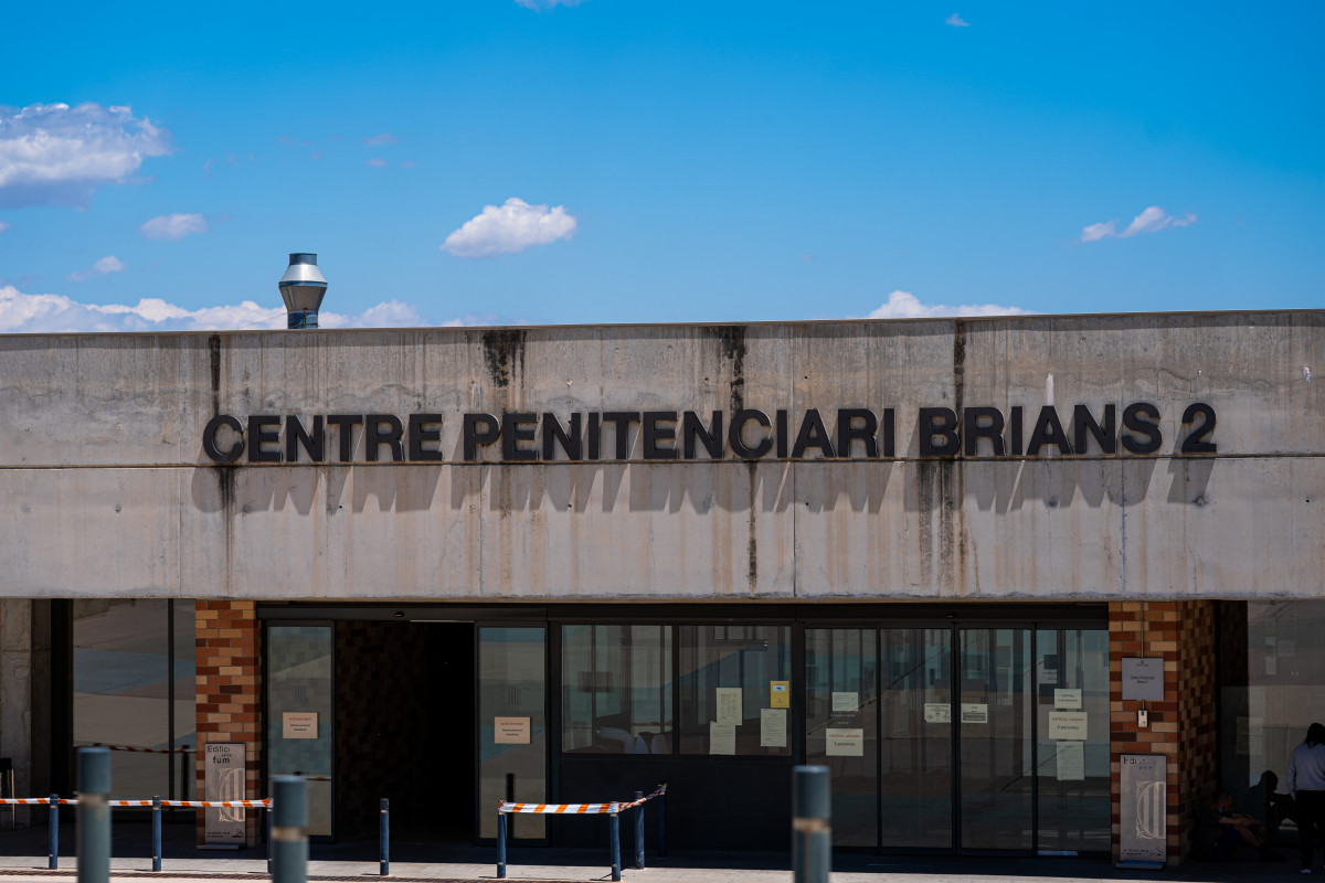 Archivo - Fachada del Centro Penitenciario Brians 2 de Barcelona